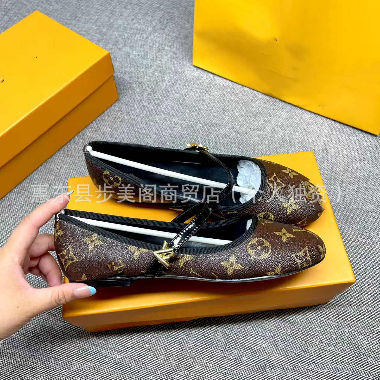 Gucci LV Flat