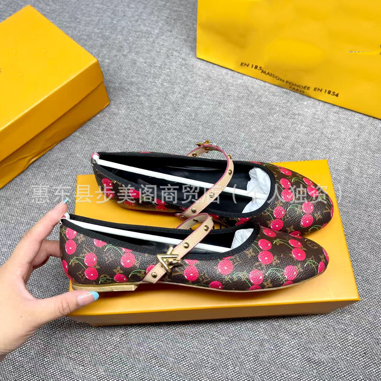 Gucci LV Flat