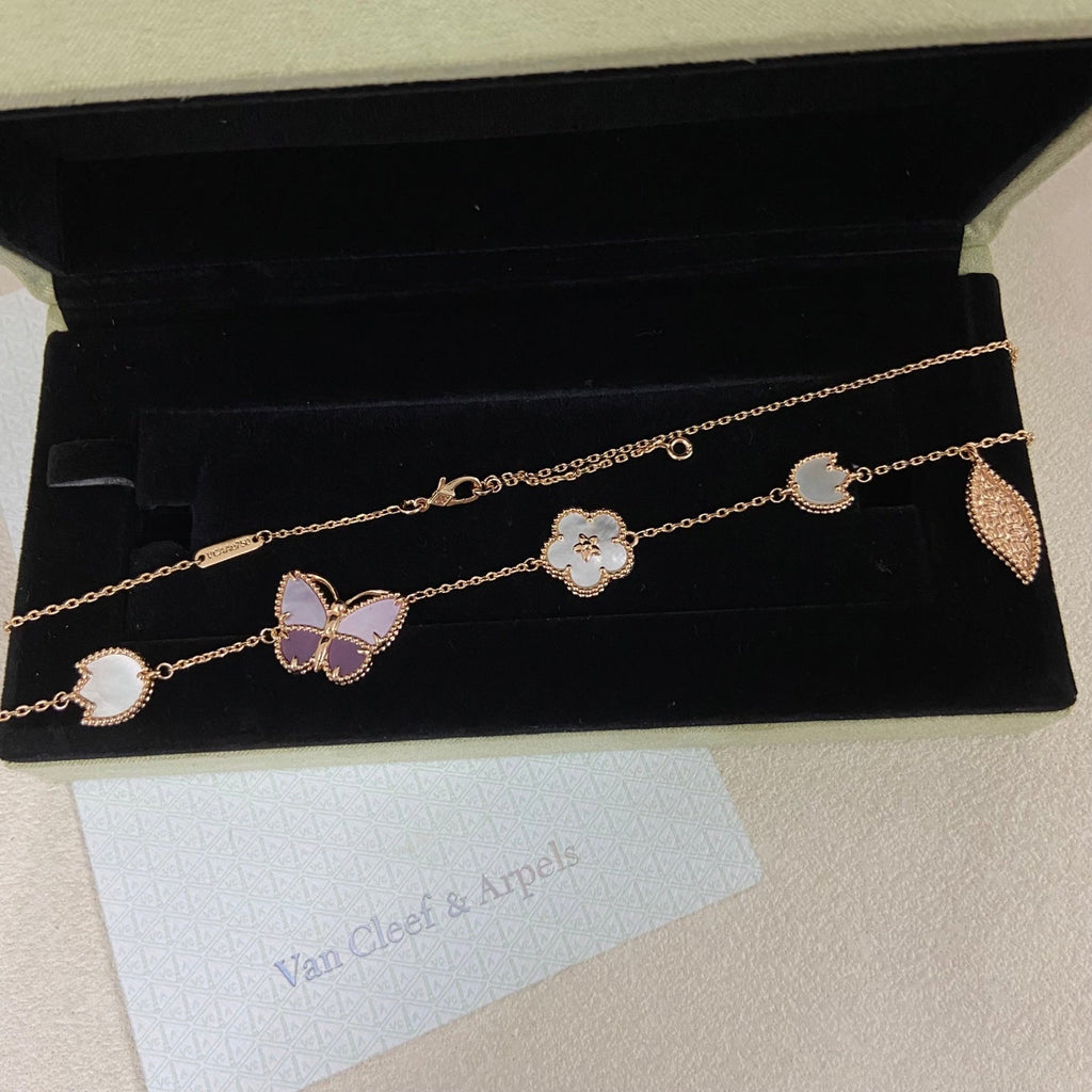 VCA Butterfly Flower Necklace