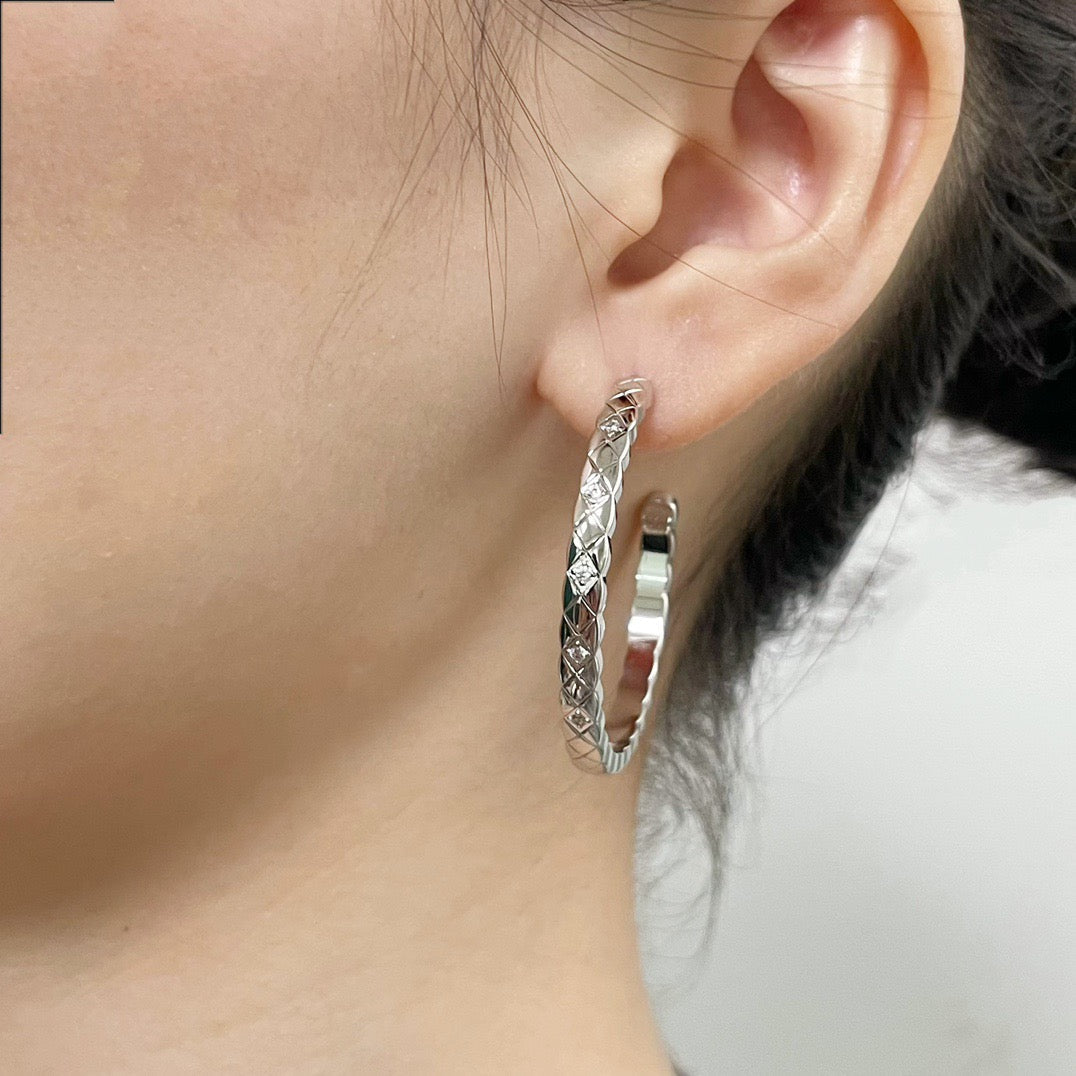 Chanel Coco Crush Earring Hoops