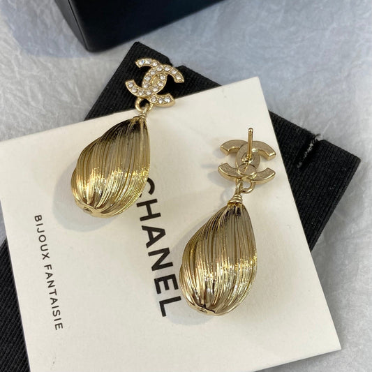 Chanel Waterdop Earrings