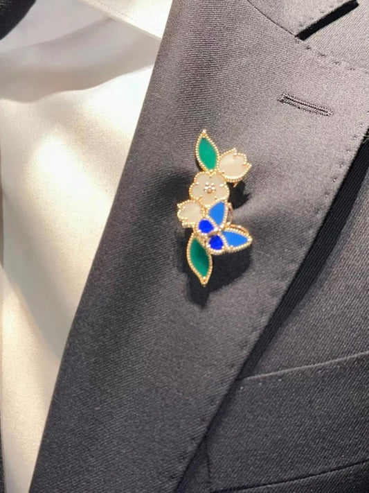 VCA Flower Brooch
